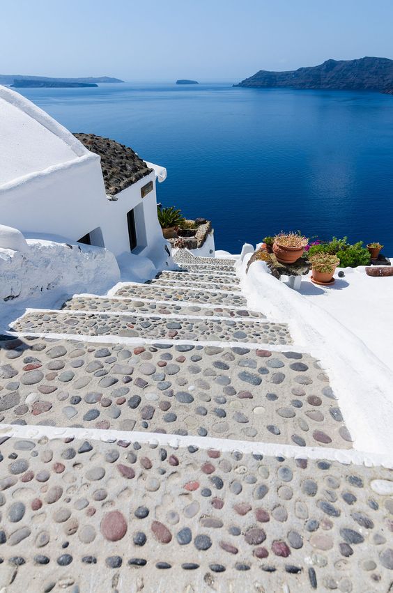 Top 4 Destination Wedding locations – Love Letters & Peonies