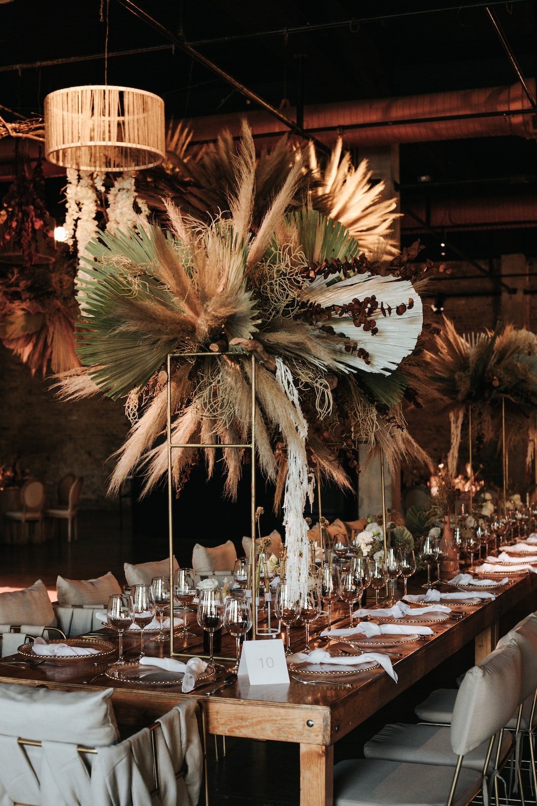 modern rustic wedding table ideas