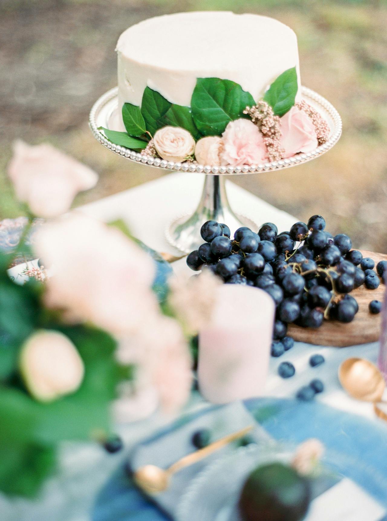 eco-friendly wedding ideas local produce and in-season food