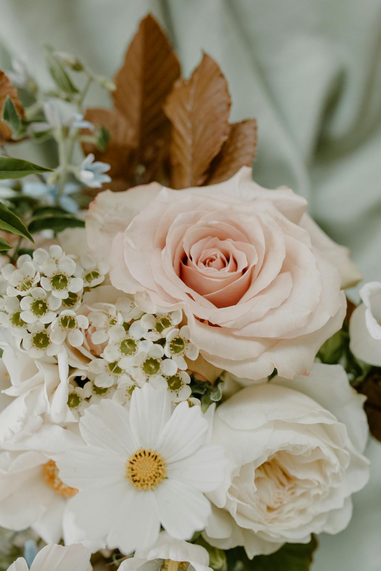 pink and white summer wedding roses